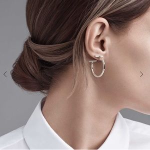 BRAND NEW Tiffany wire hoop earrings